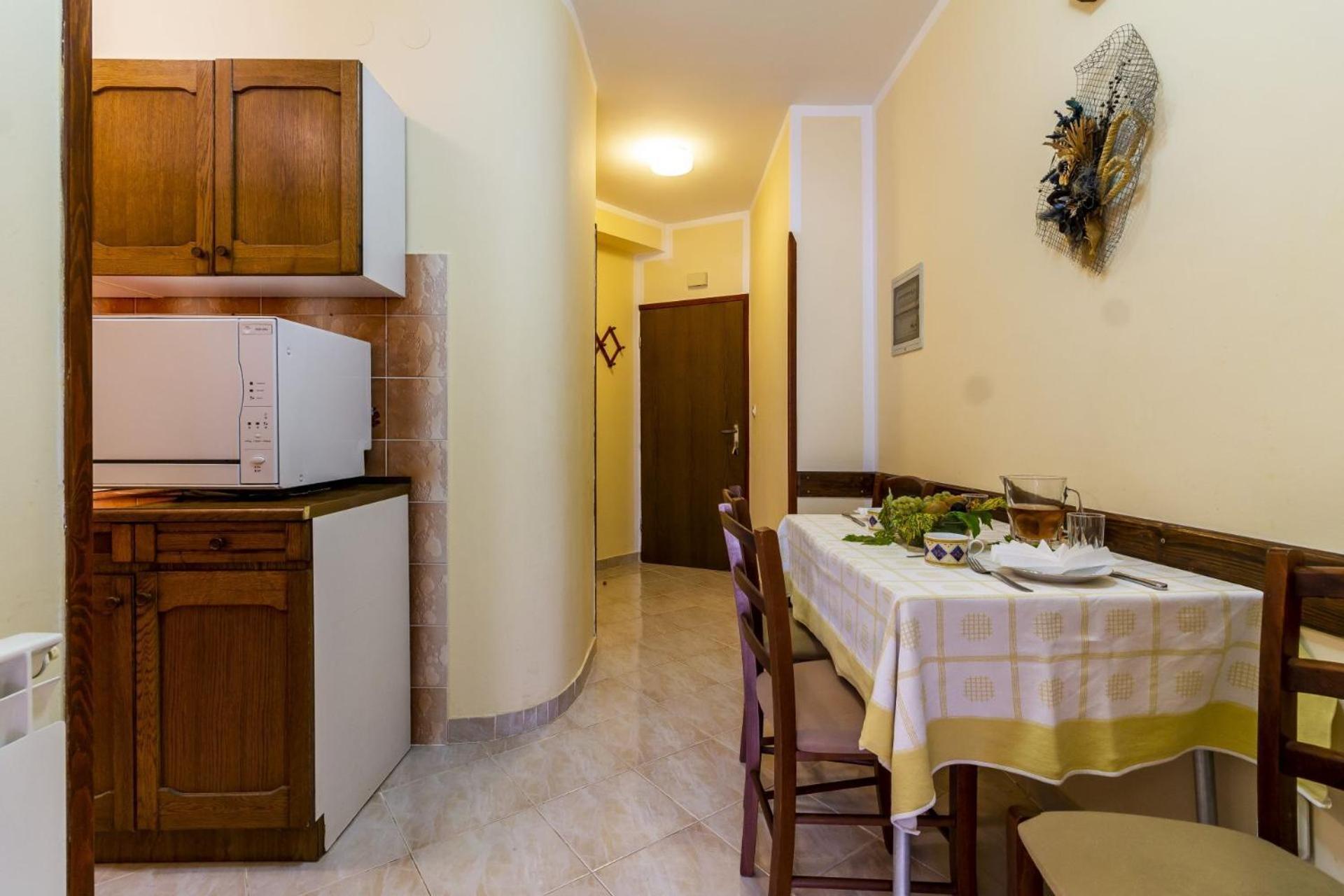 Apartments Mir Fažana エクステリア 写真