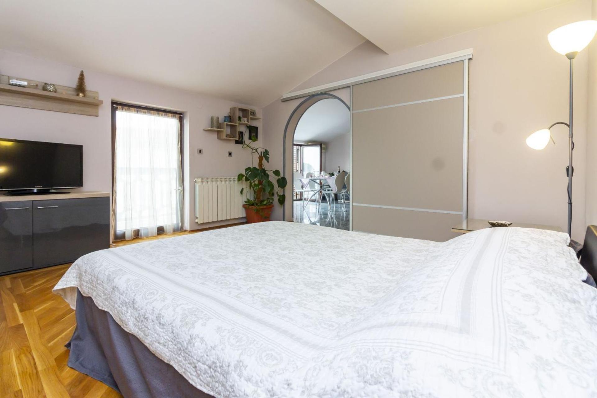 Apartments Mir Fažana エクステリア 写真
